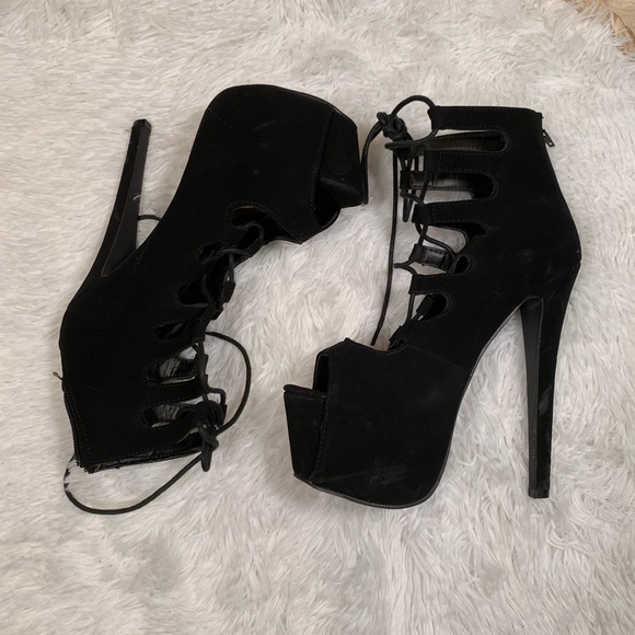 Glaze Shoes - Glaze Black Lace Up Type Heel Size 6.5